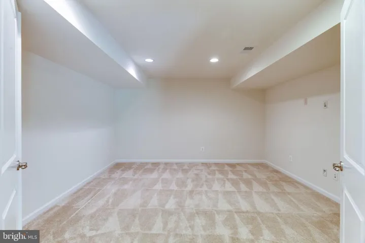 4613 Kling Dr. Dr, Alexandria, Virginia 22312