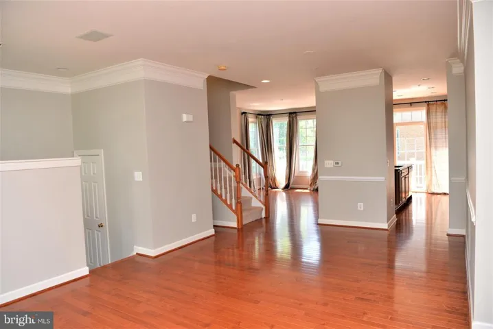 422 Ferdinand Day Dr, Alexandria, Virginia 22304