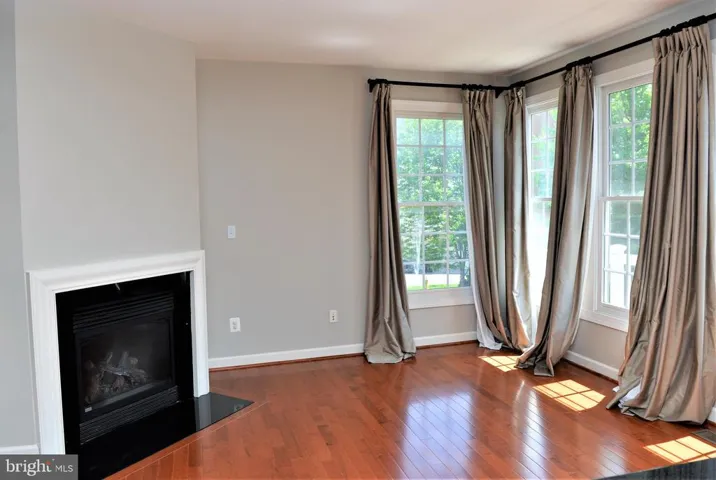 422 Ferdinand Day Dr, Alexandria, Virginia 22304