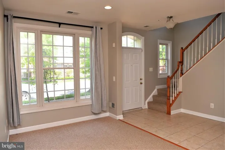 422 Ferdinand Day Dr, Alexandria, Virginia 22304