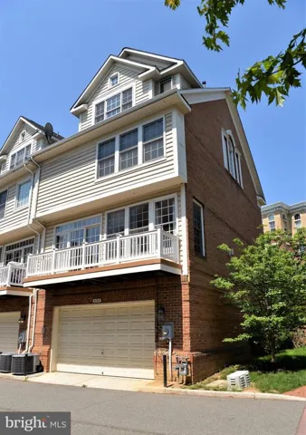 422 Ferdinand Day Dr, Alexandria, Virginia 22304