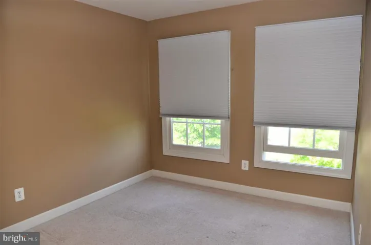 422 Ferdinand Day Dr, Alexandria, Virginia 22304