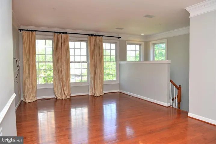 422 Ferdinand Day Dr, Alexandria, Virginia 22304