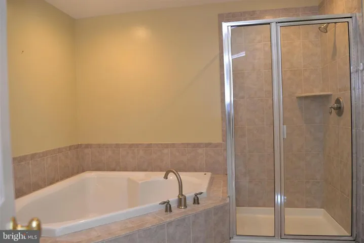 422 Ferdinand Day Dr, Alexandria, Virginia 22304