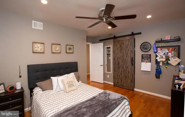 5624 Kemp Ln, Burke, Virginia 22015