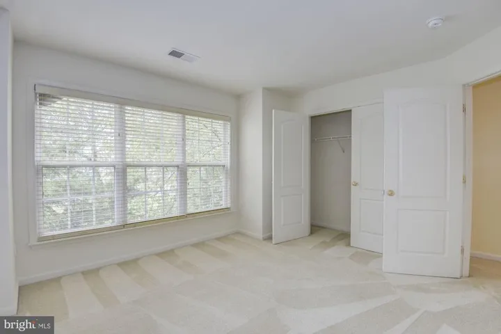 6770 Sycamore Park Dr, Haymarket, Virginia 20169