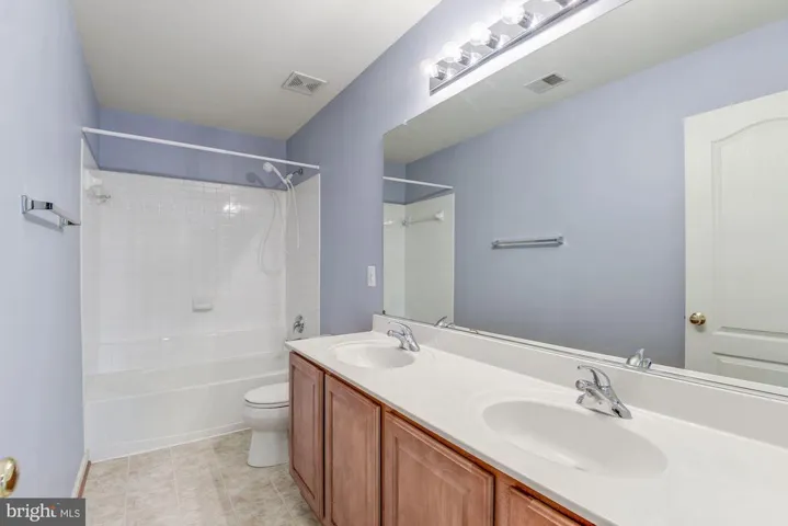 6770 Sycamore Park Dr, Haymarket, Virginia 20169
