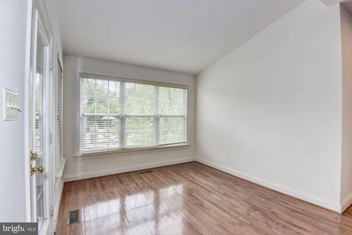 6770 Sycamore Park Dr, Haymarket, Virginia 20169