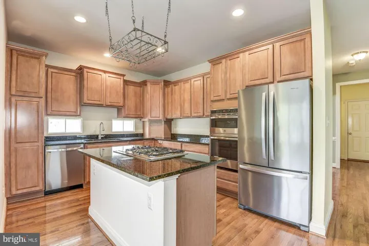 6770 Sycamore Park Dr, Haymarket, Virginia 20169