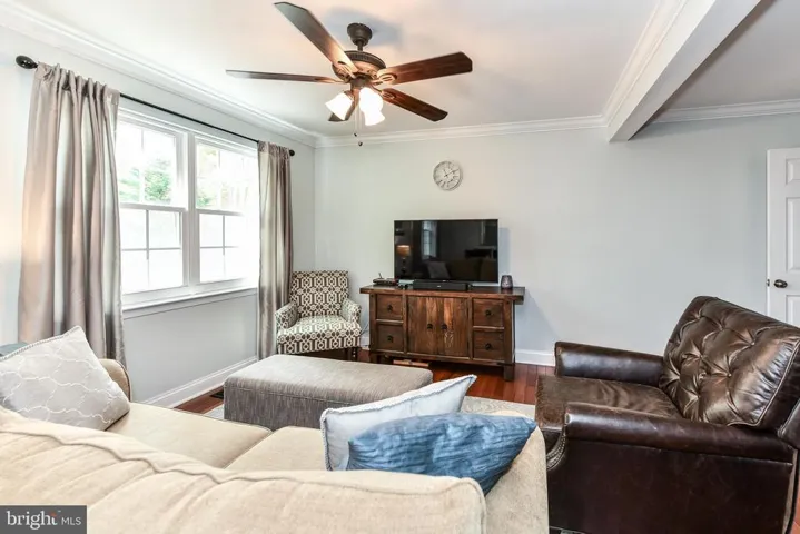 7741 Trevino Ln, Falls Church, Virginia 22043
