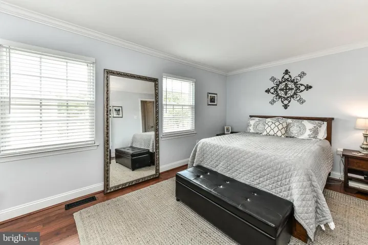 7741 Trevino Ln, Falls Church, Virginia 22043