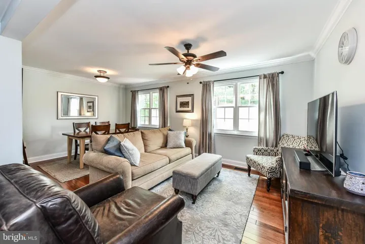 7741 Trevino Ln, Falls Church, Virginia 22043