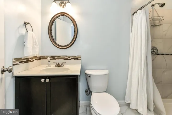 7741 Trevino Ln, Falls Church, Virginia 22043