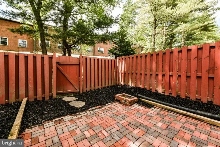7741 Trevino Ln, Falls Church, Virginia 22043