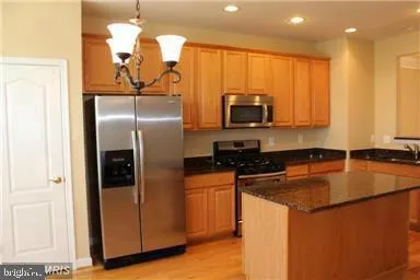 43770 Lees Mill Sq, Leesburg, Virginia 20176