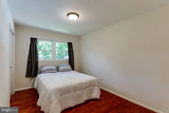 8512 Wagon Wheel Rd, Alexandria, Virginia 22309