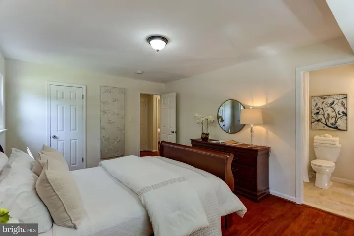 8512 Wagon Wheel Rd, Alexandria, Virginia 22309