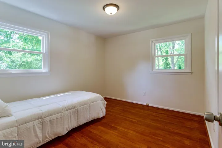 8512 Wagon Wheel Rd, Alexandria, Virginia 22309