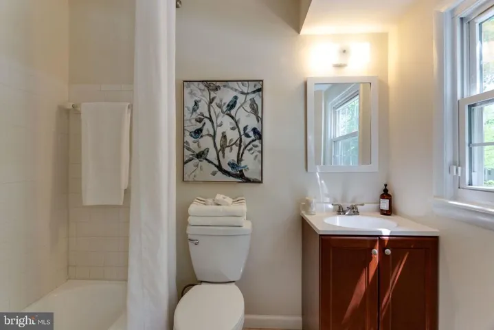 8512 Wagon Wheel Rd, Alexandria, Virginia 22309