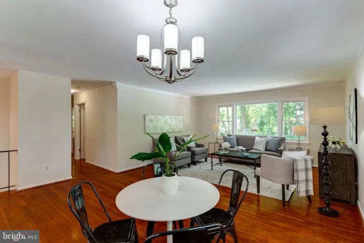 8512 Wagon Wheel Rd, Alexandria, Virginia 22309