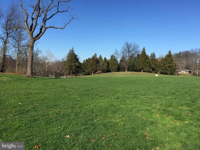 2702 Albemarle Dr, Alexandria, Virginia 22303