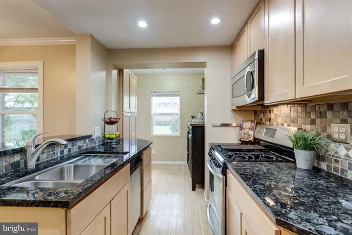 2702 Albemarle Dr, Alexandria, Virginia 22303
