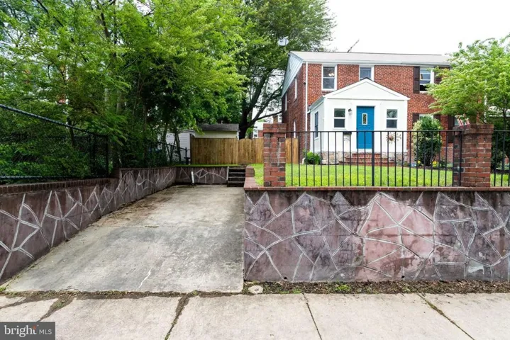 2702 Albemarle Dr, Alexandria, Virginia 22303