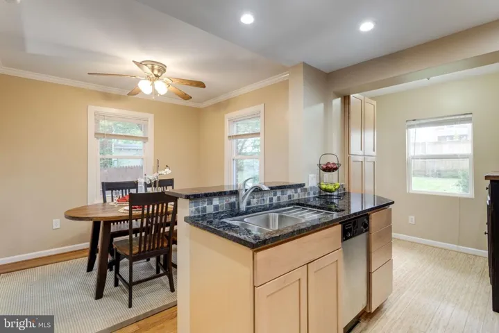 2702 Albemarle Dr, Alexandria, Virginia 22303