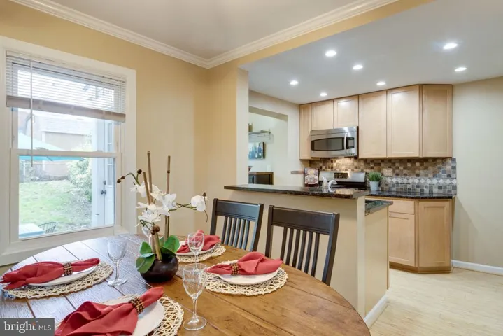 2702 Albemarle Dr, Alexandria, Virginia 22303