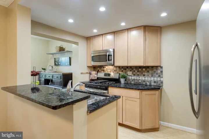 2702 Albemarle Dr, Alexandria, Virginia 22303