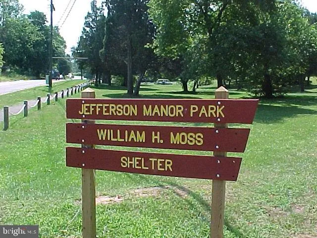 2702 Albemarle Dr, Alexandria, Virginia 22303