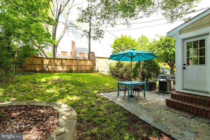 2702 Albemarle Dr, Alexandria, Virginia 22303