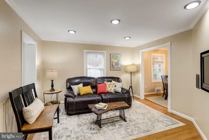 2702 Albemarle Dr, Alexandria, Virginia 22303