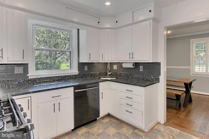 2855 Marshall St, Falls Church, Virginia 22042