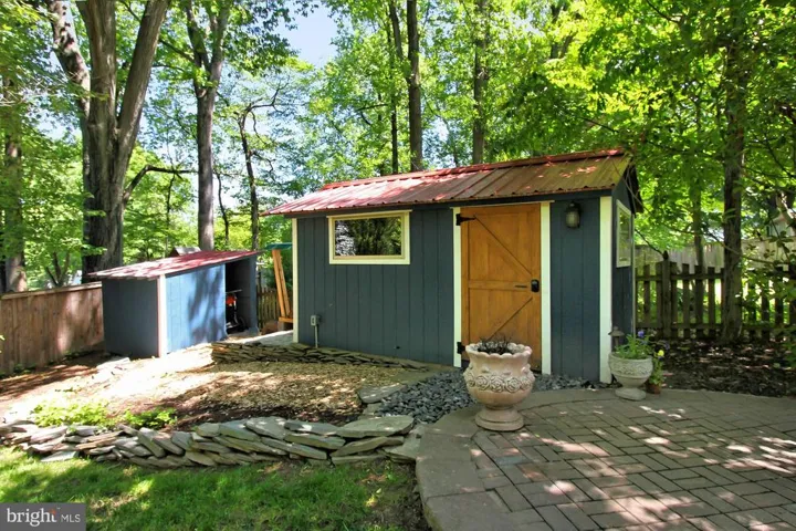 2855 Marshall St, Falls Church, Virginia 22042