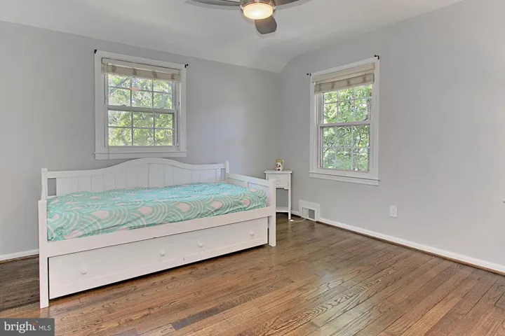 2855 Marshall St, Falls Church, Virginia 22042