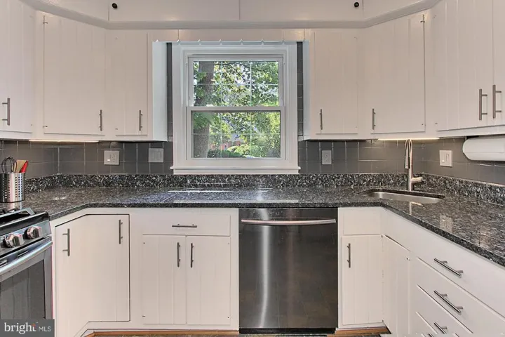 2855 Marshall St, Falls Church, Virginia 22042