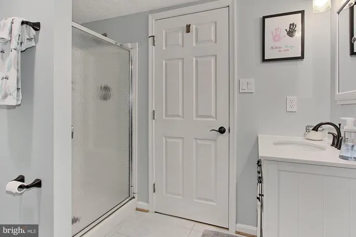 2855 Marshall St, Falls Church, Virginia 22042
