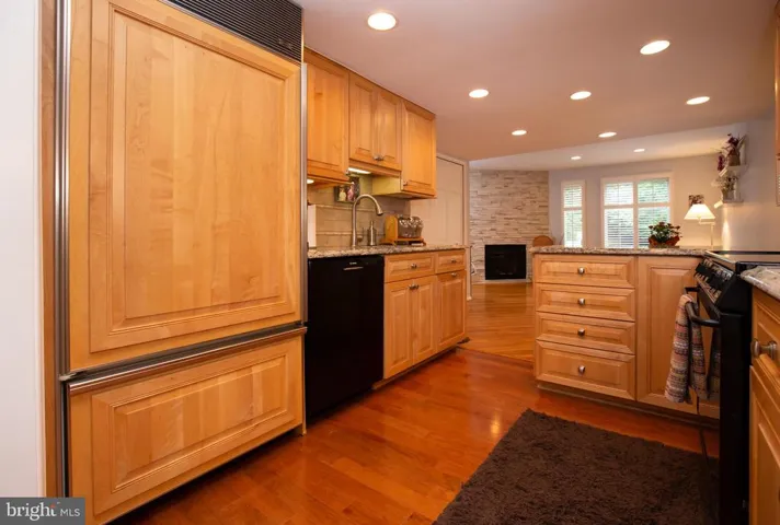 5747 Waters Edge Landing Ln, Burke, Virginia 22015