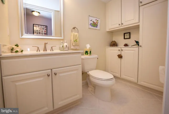 5747 Waters Edge Landing Ln, Burke, Virginia 22015