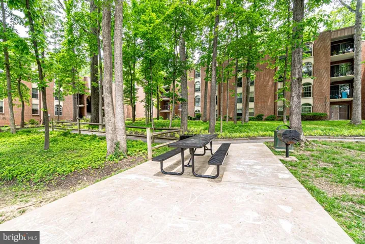 3328 Woodburn Village Dr #12, Annandale, Virginia 22003