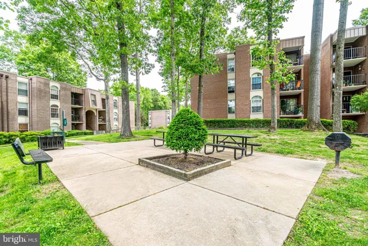 3328 Woodburn Village Dr #12, Annandale, Virginia 22003