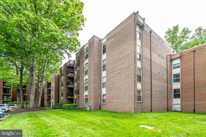 3328 Woodburn Village Dr #12, Annandale, Virginia 22003