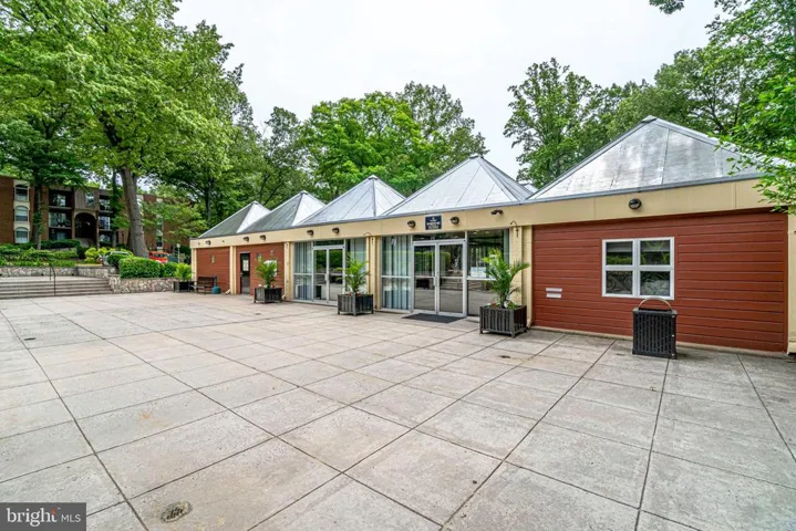 3328 Woodburn Village Dr #12, Annandale, Virginia 22003