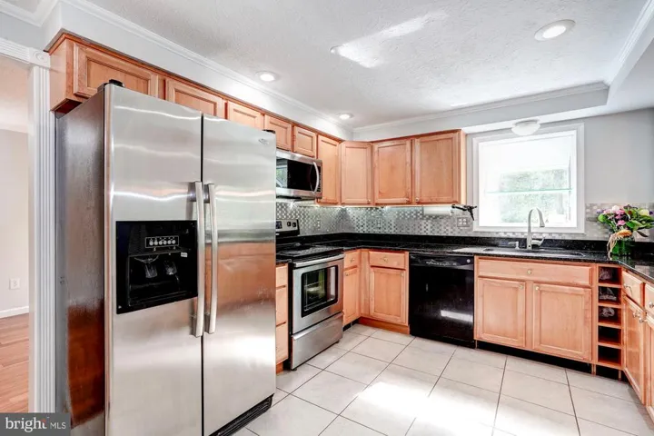 15108 Elk Run Rd, Chantilly, Virginia 20151