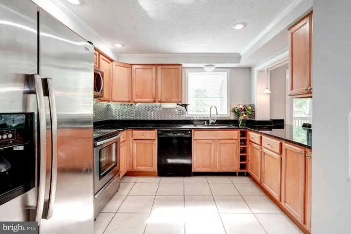 15108 Elk Run Rd, Chantilly, Virginia 20151