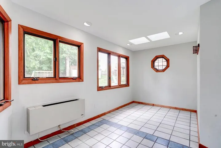 15108 Elk Run Rd, Chantilly, Virginia 20151