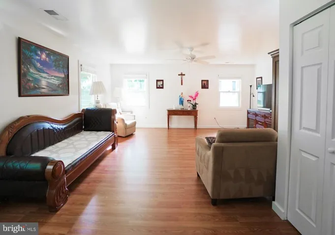13136 Maltese Ln, Fairfax, Virginia 22033