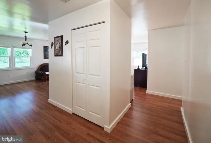 13136 Maltese Ln, Fairfax, Virginia 22033