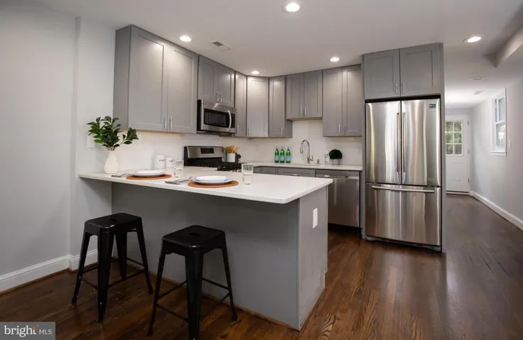 124 Baggett Pl, Alexandria, Virginia 22314